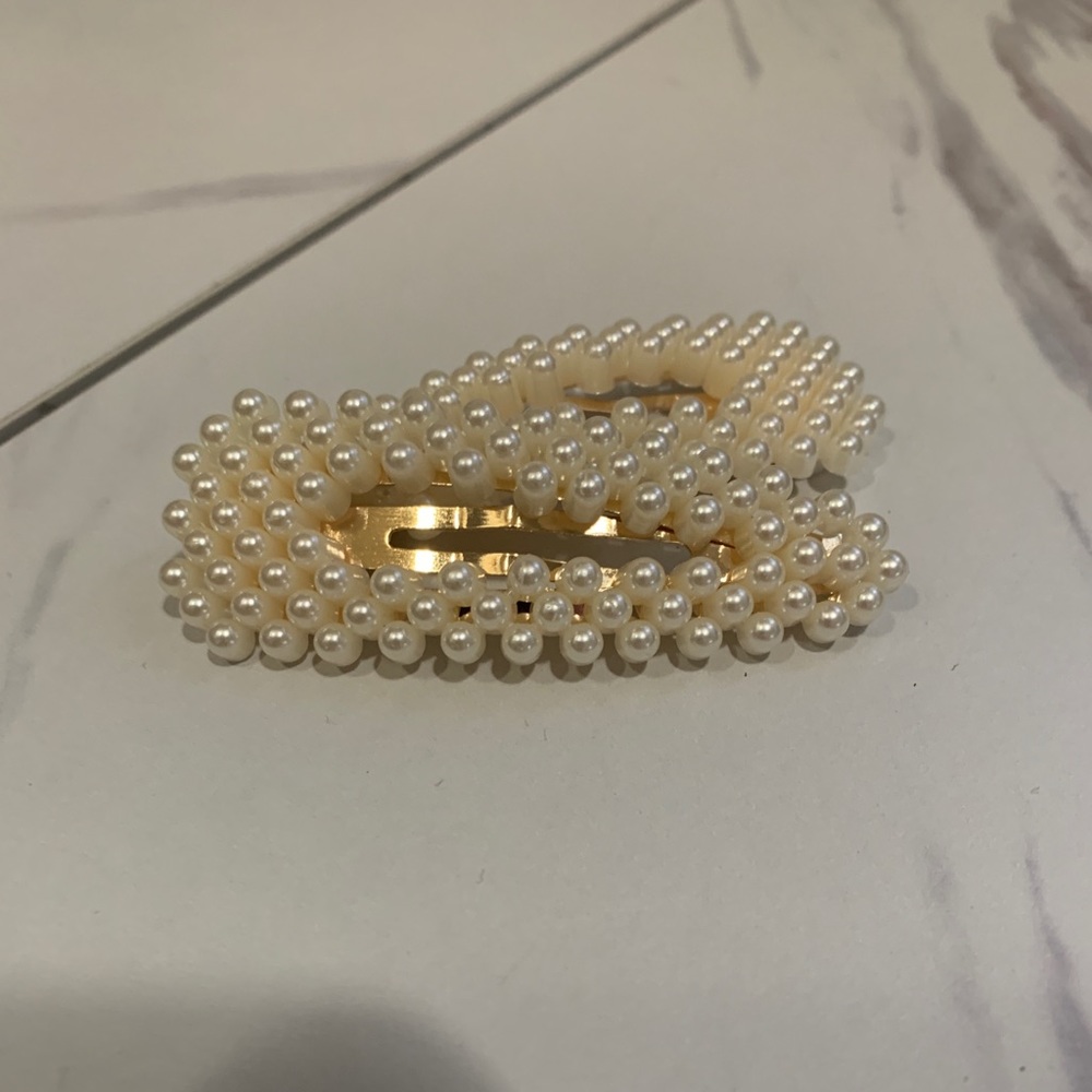 Faux Pearl & Gold Set of 2 Large Hair Clips
